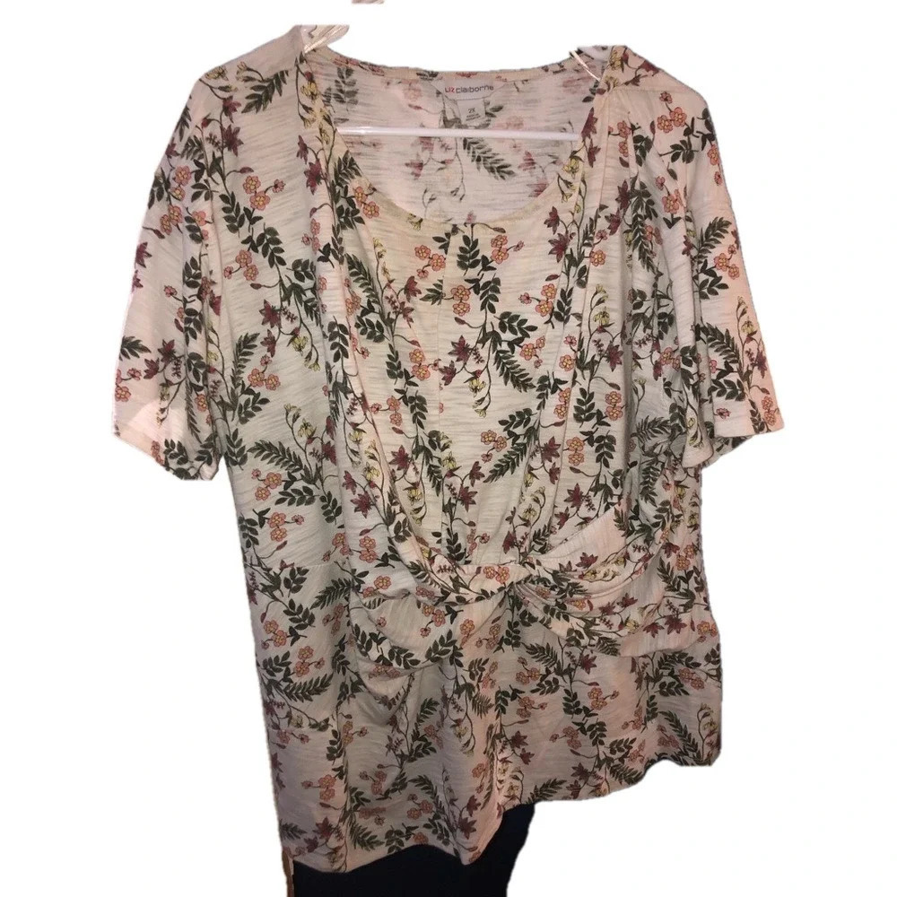Women’s Plus Sized 2X Floral Blouse - Liz Claiborne - Brand New - Super Soft.